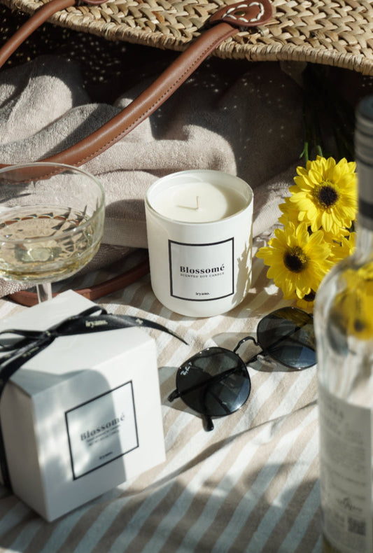 white soy scented Candle 
